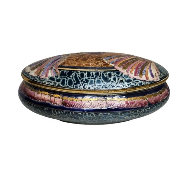 Vintage Decorative Oval Porcelain Box With Hand-Painted Macau Bird Design Gold D - Picture 4 of 14